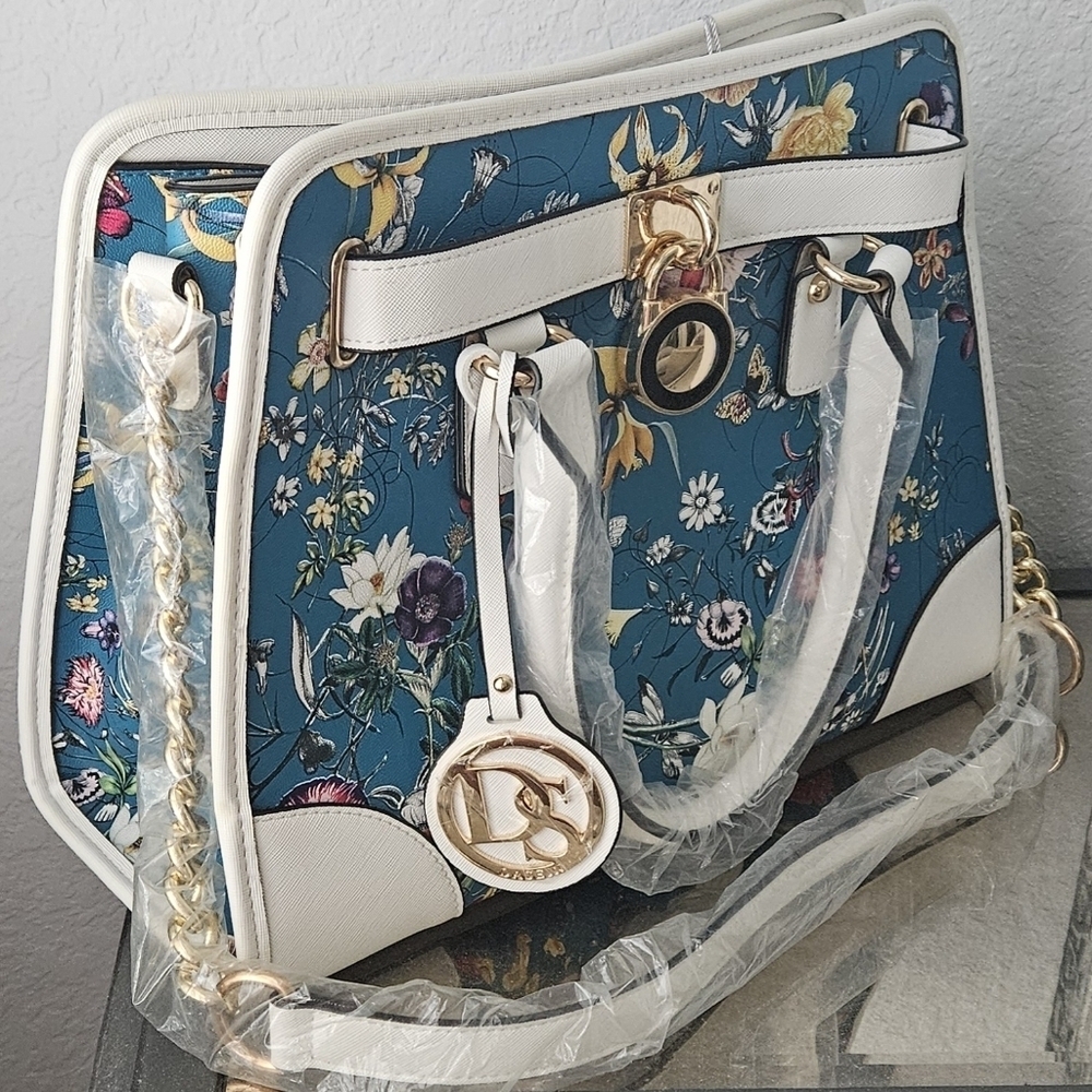 🌟NWOT Designer Inspired White Blue  Handbag Satchel With Gold Lock🌟